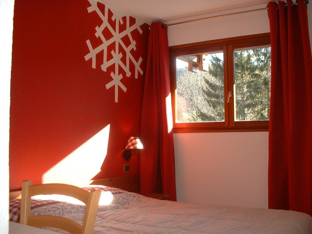 Hotel Le Grand Chalet Foncine-le-Haut Quarto foto
